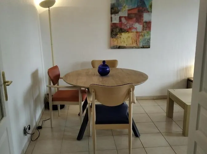 Sainte Rosalie Apartment
